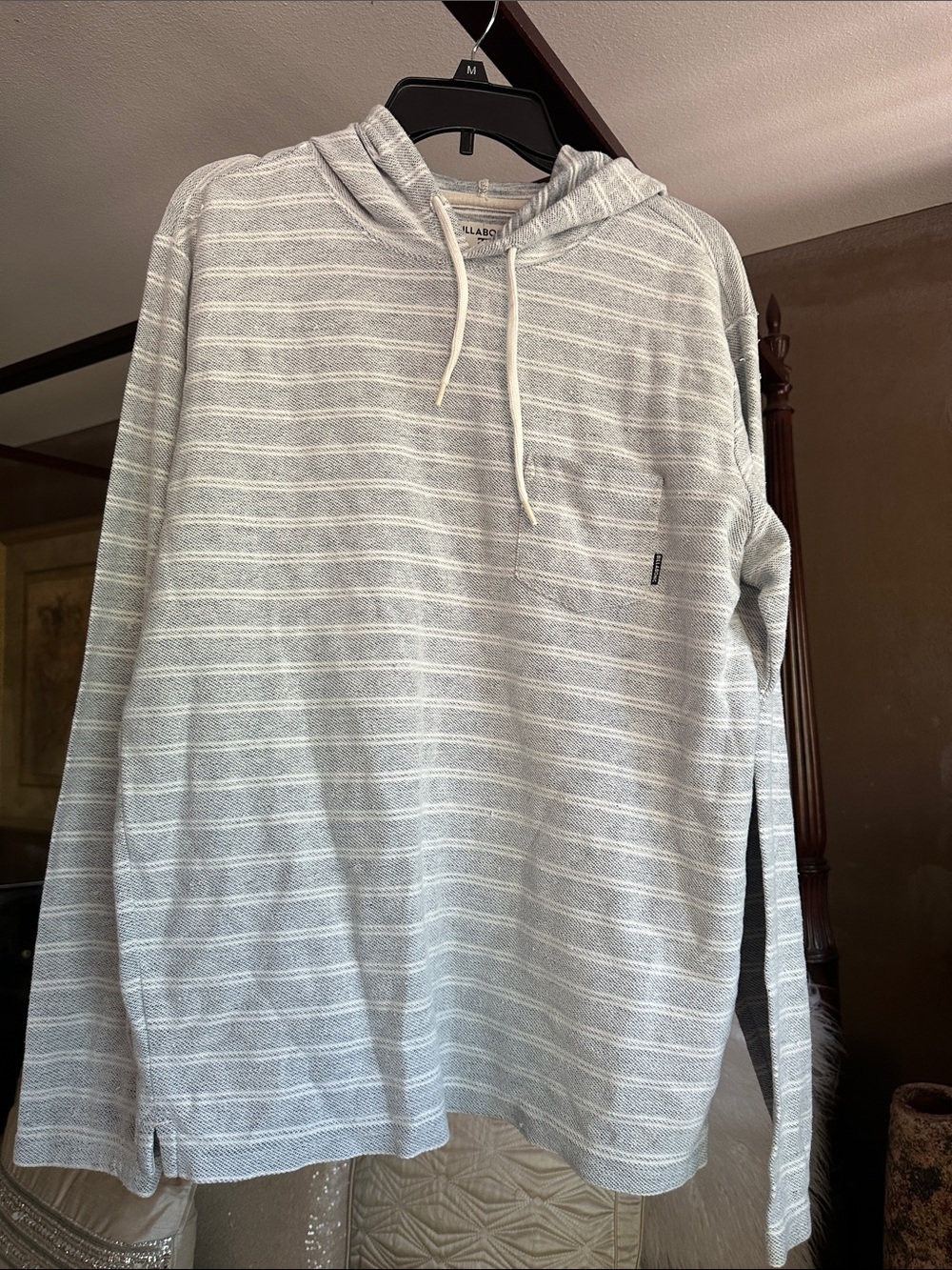 Billabong Men’s Light Gray & White Striped Pullover Hoodie